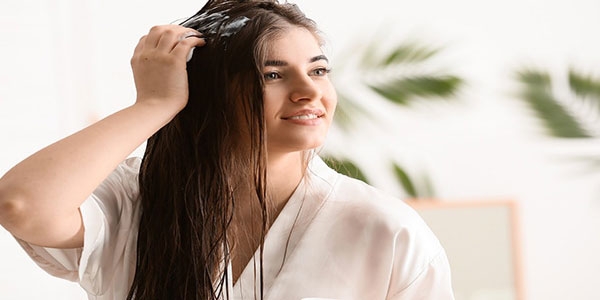 طرز استفاده وازلین برای مو