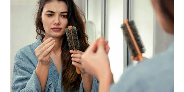 ریزش مو استرسی علت و درمان