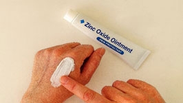 پماد زینک اکساید چه مدت روی پوست بماند؟