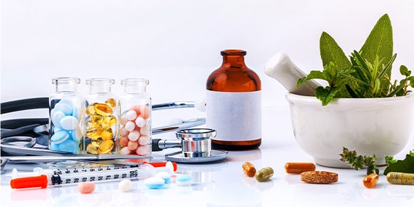 تفاوت مکمل رژیمی موجود در داروخانه و عطاری