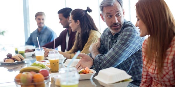 5 میان وعده ی متفاوت اما سالم برای محل کار