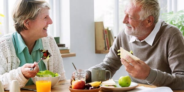 تغییر نیاز های تغذیه ای با افزایش سن