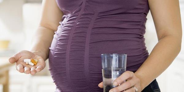 مصرف مکمل در حاملگی و دوقلویی